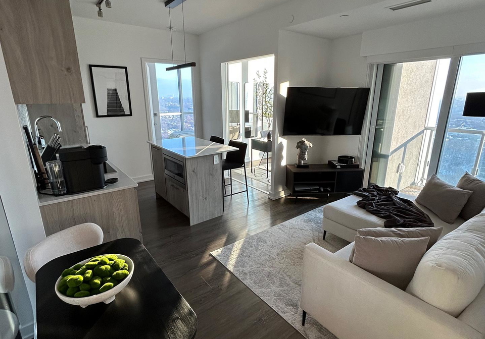 1-yorkville-avenue-toronto-ontario-c12860586