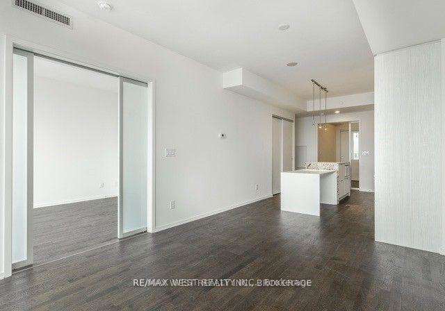 1-bloor-street-e-toronto-ontario-c12860744