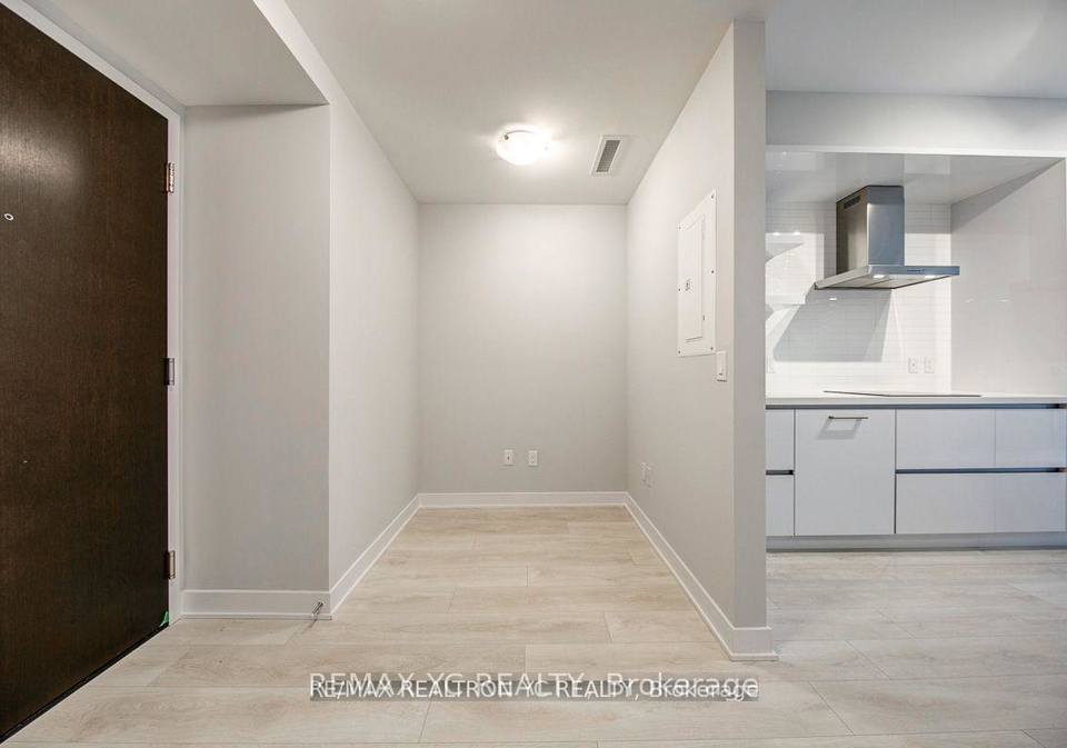 2221-yonge-street-toronto-ontario-c12861242