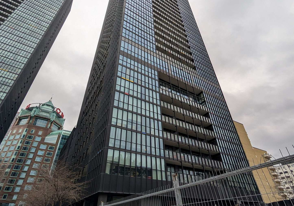 101-charles-street-e-toronto-ontario-c12861378