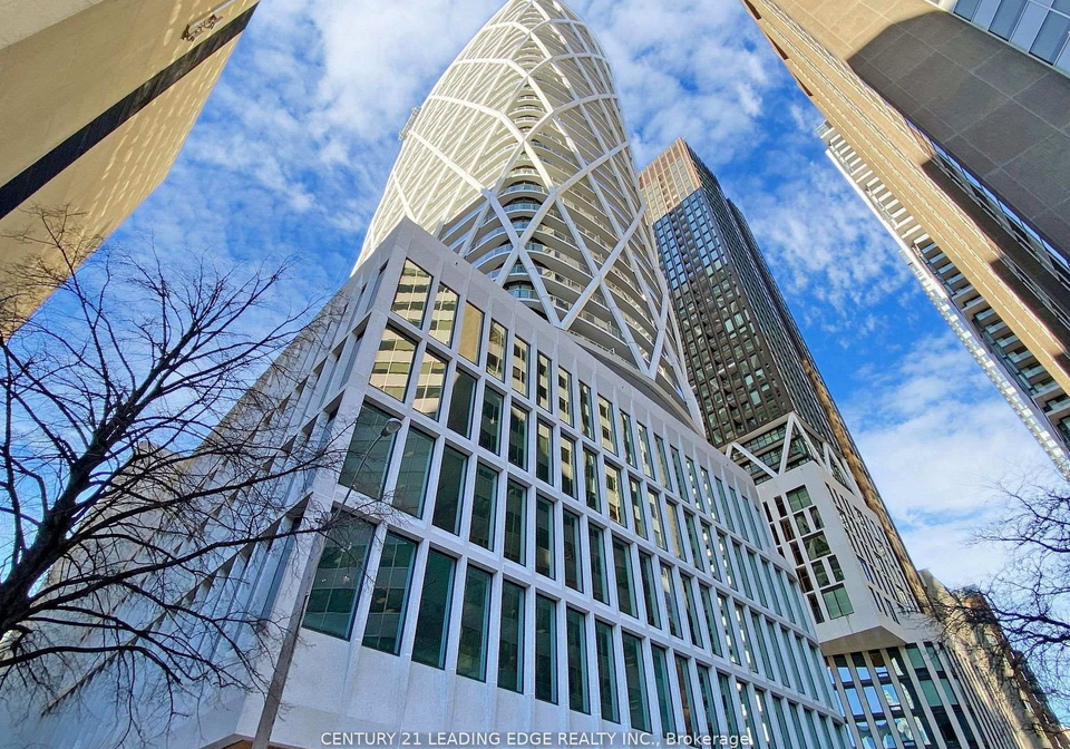 230-simcoe-street-toronto-ontario-c12861750