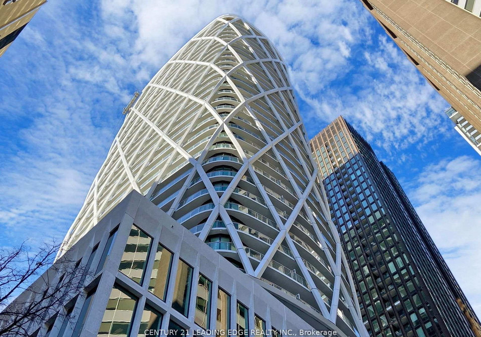 230-simcoe-street-toronto-ontario-c12861750