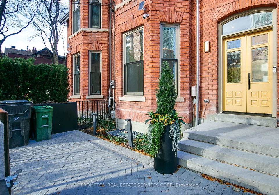 9-gloucester-street-toronto-ontario-c12861754