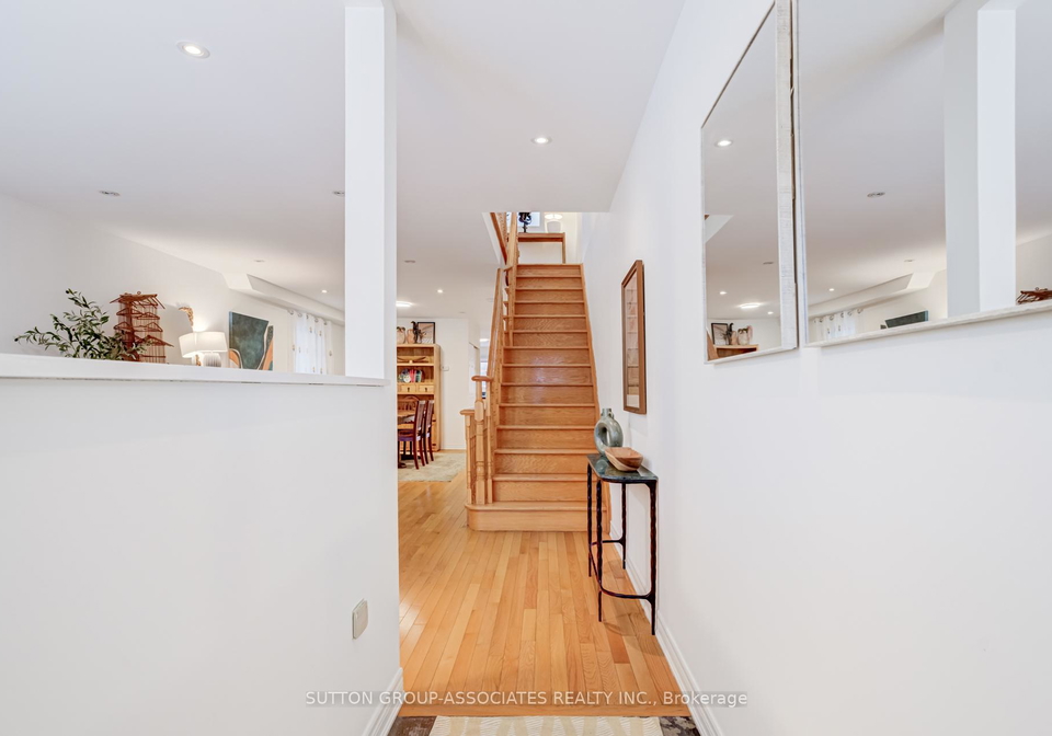 493-clinton-street-toronto-ontario-c12862338