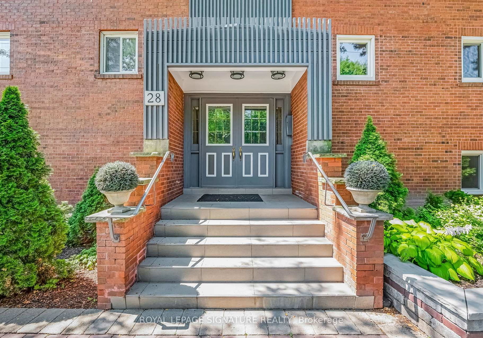 2admiral-road-toronto-ontario-c12862454