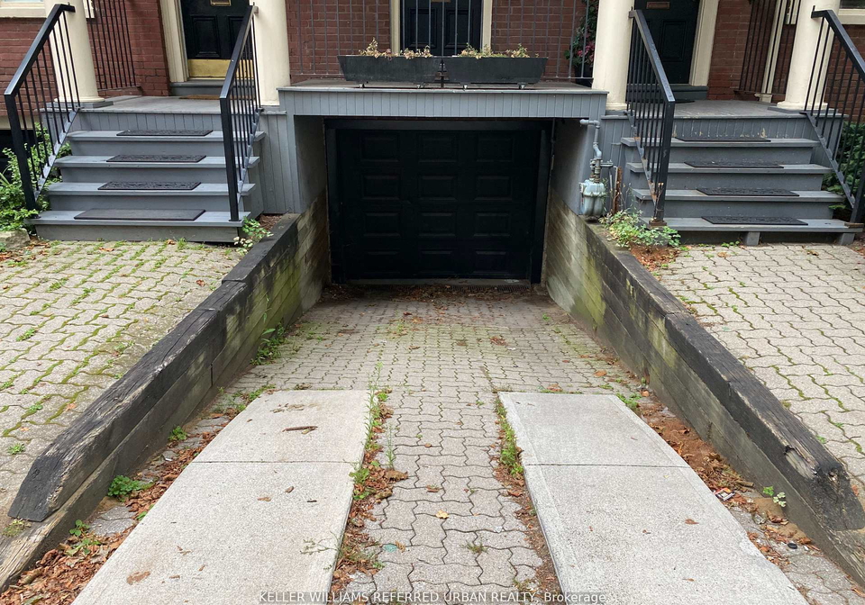 89a-gloucester-street-toronto-ontario-c12862588