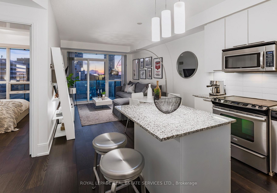 25-broadway-avenue-toronto-ontario-c12862750