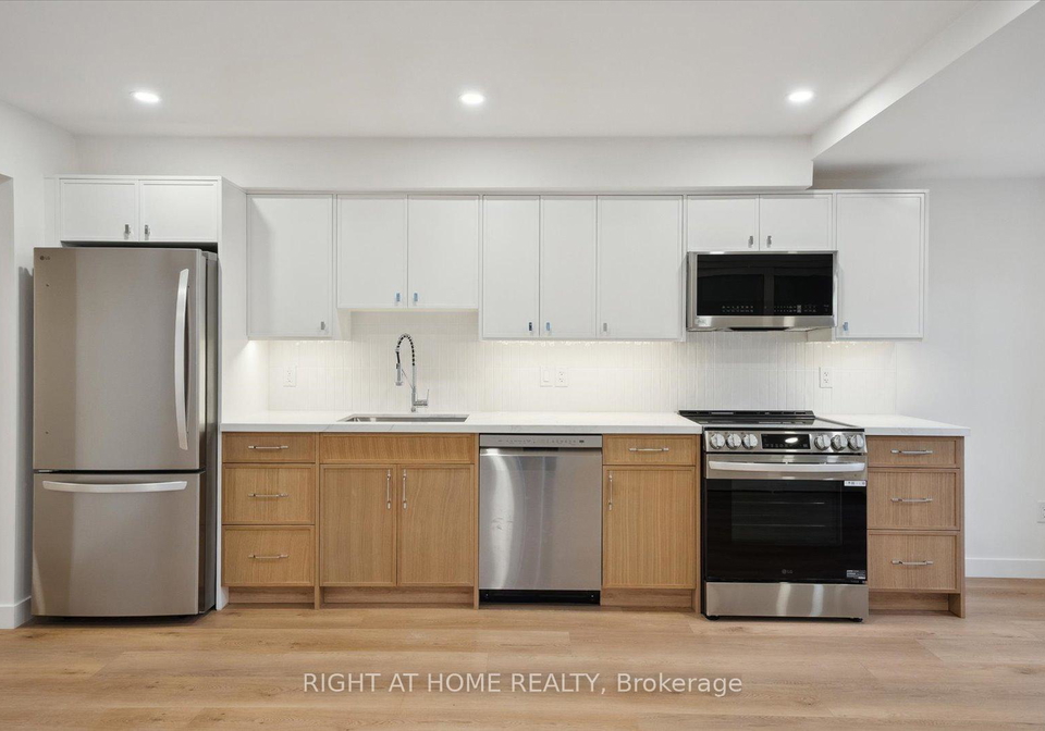 125-kendal-avenue-toronto-ontario-c12863028