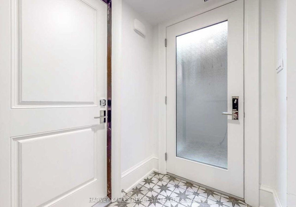 10-duggan-avenue-toronto-ontario-c12863142