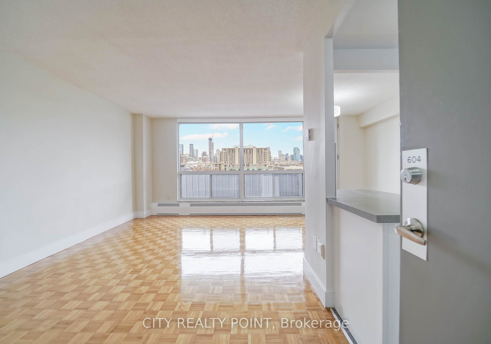 666-spadina-avenue-toronto-ontario-c12863164