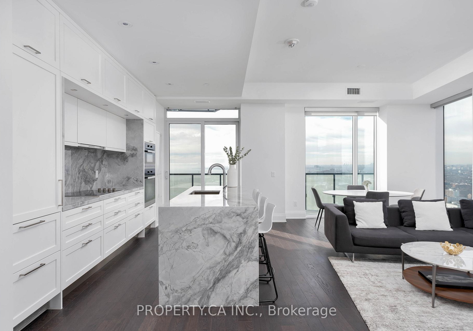 470-front-street-w-toronto-ontario-c12863284