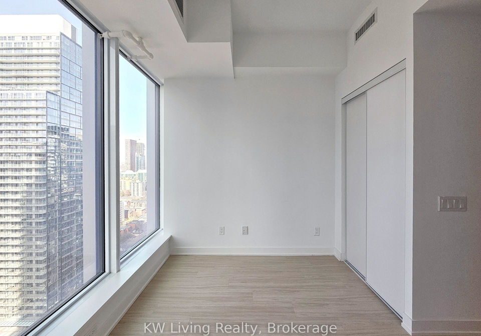 8-wellesley-street-w-toronto-ontario-c12863446