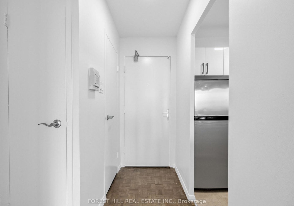 7-jackes-avenue-toronto-ontario-c12863478