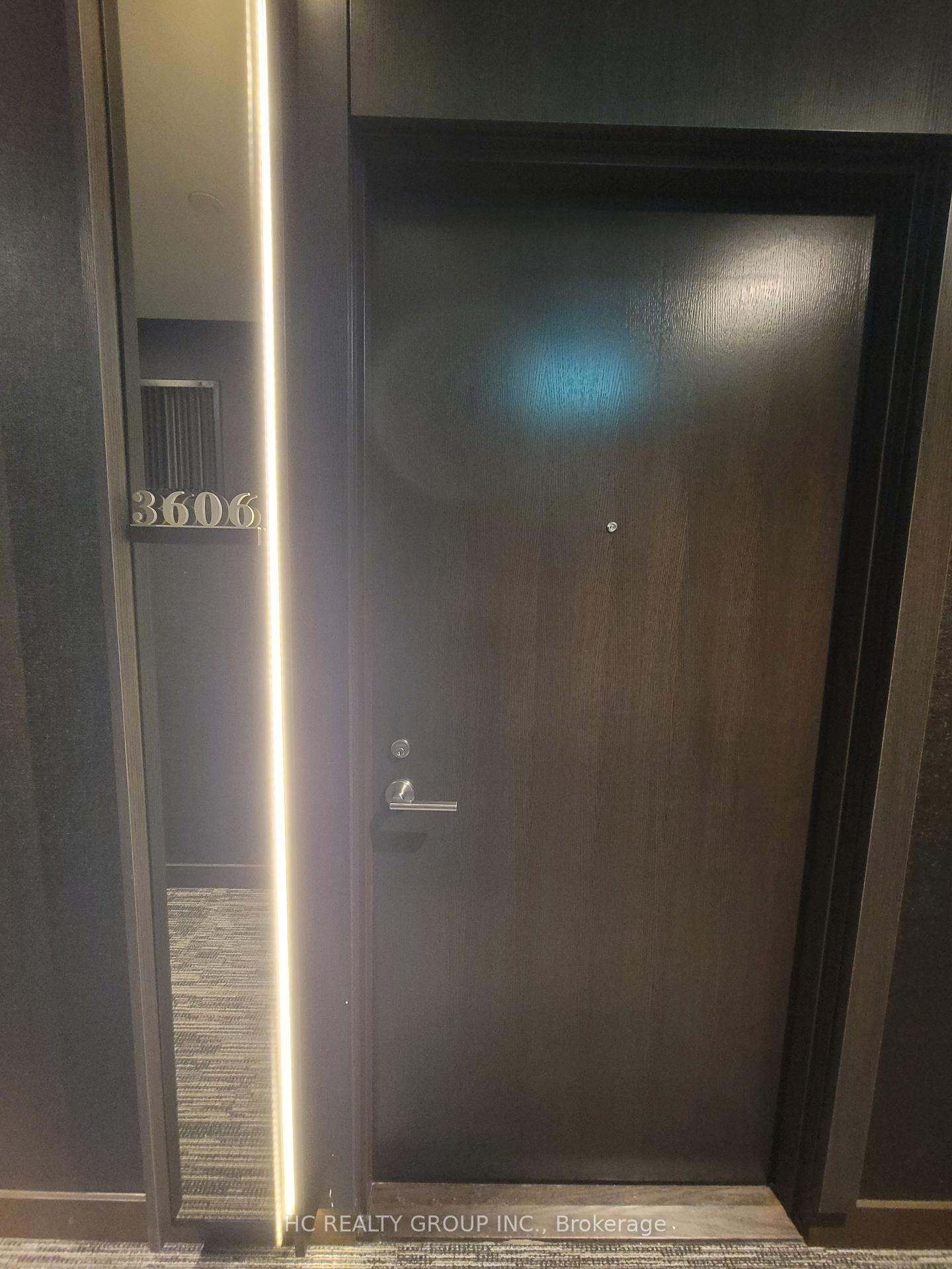 11-yorkville-avenue-toronto-ontario-c12863554