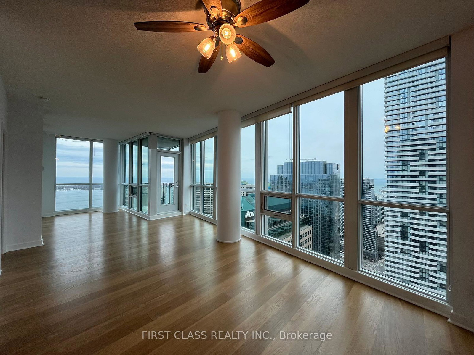 33-bay-street-toronto-ontario-c12864096