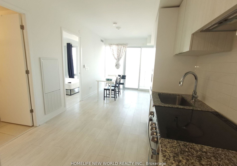 501-yonge-street-toronto-ontario-c12864124