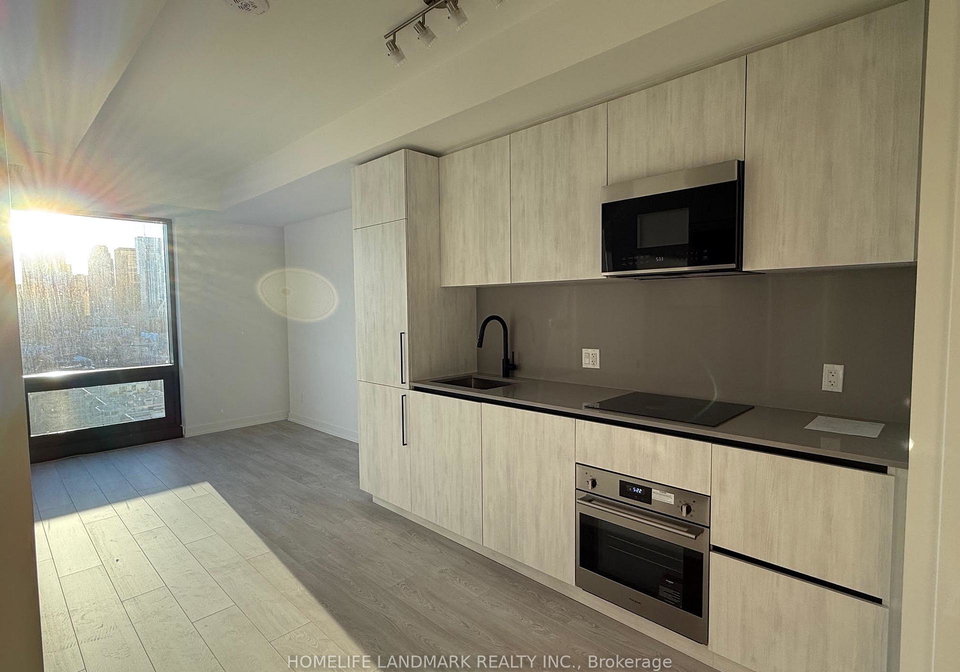 35-parliament-street-toronto-ontario-c12864178