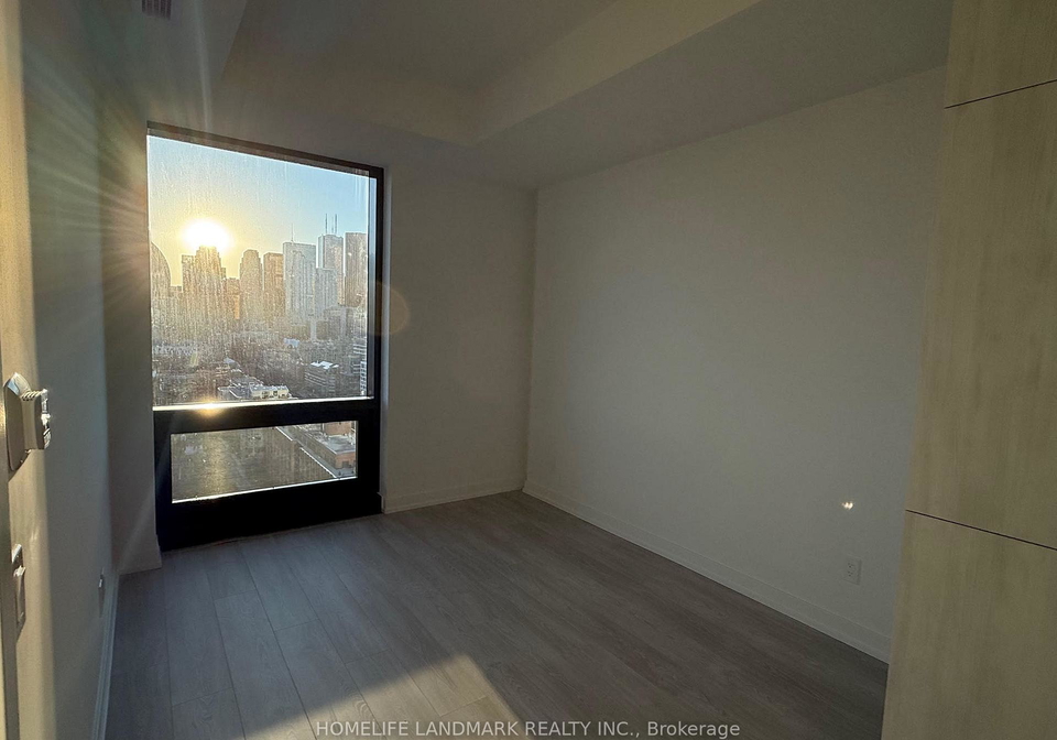 35-parliament-street-toronto-ontario-c12864178