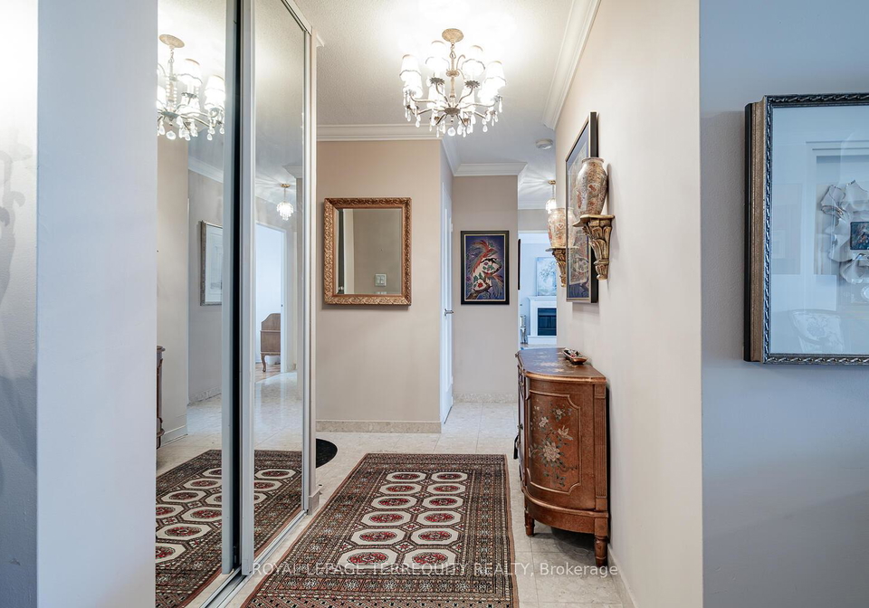 15-vicora-link-way-east-york-ontario-c12864234