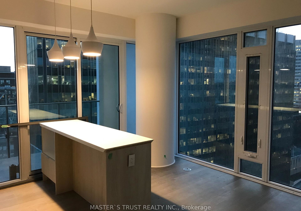 5-soudan-avenue-toronto-ontario-c12864296