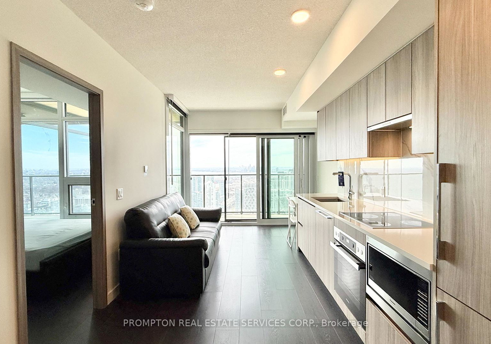 3-concord-cityplace-way-toronto-ontario-c12864402