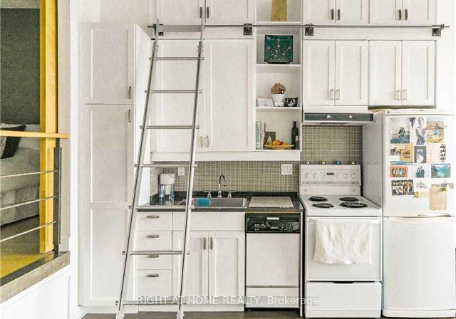 155-dalhousie-street-toronto-ontario-c12864562