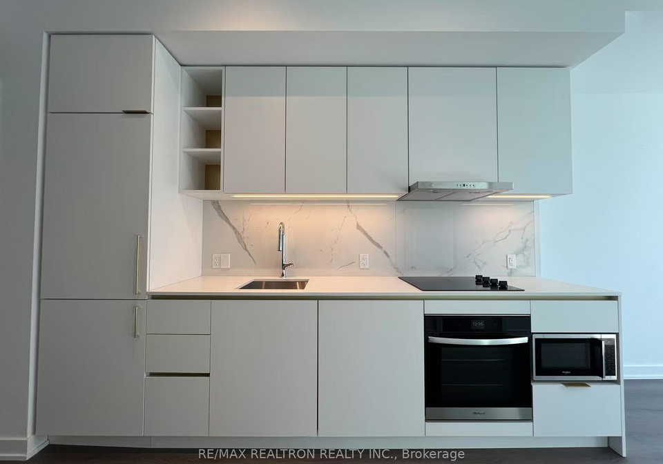 8-wellesley-street-w-toronto-ontario-c12864618