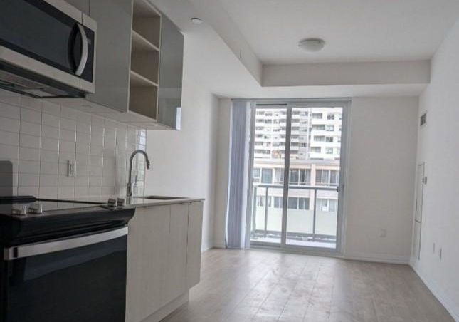 25-holly-street-toronto-ontario-c12864866