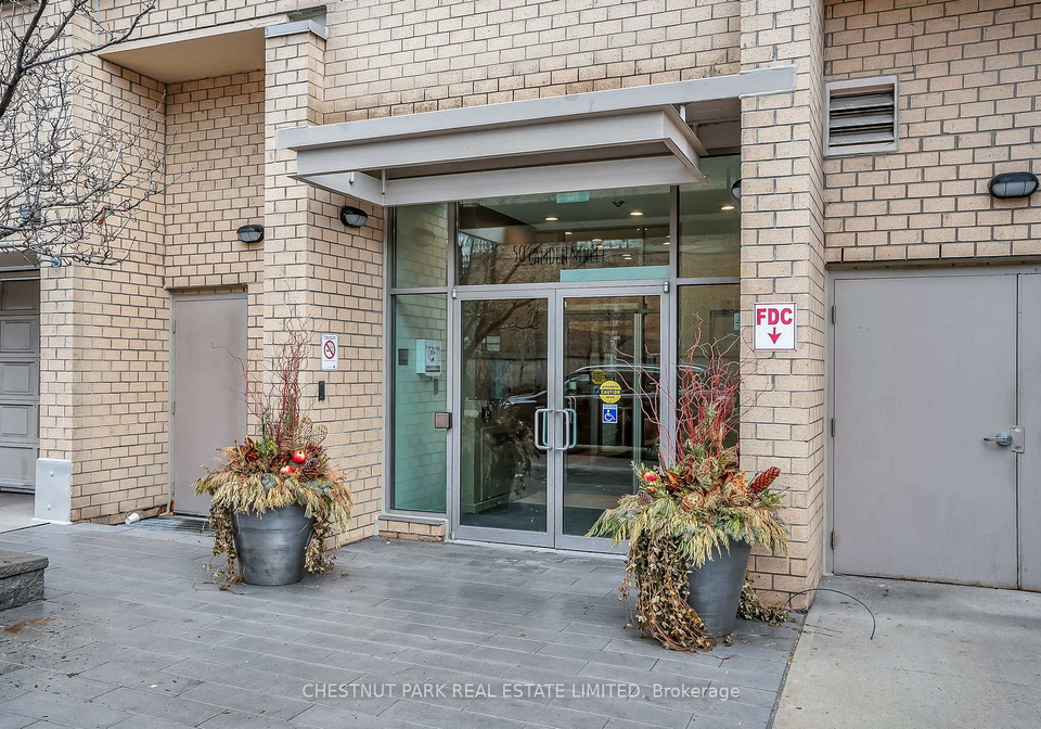 50-camden-street-toronto-ontario-c12865038