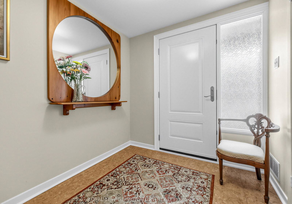 44-paul-markway-north-york-ontario-c12865142
