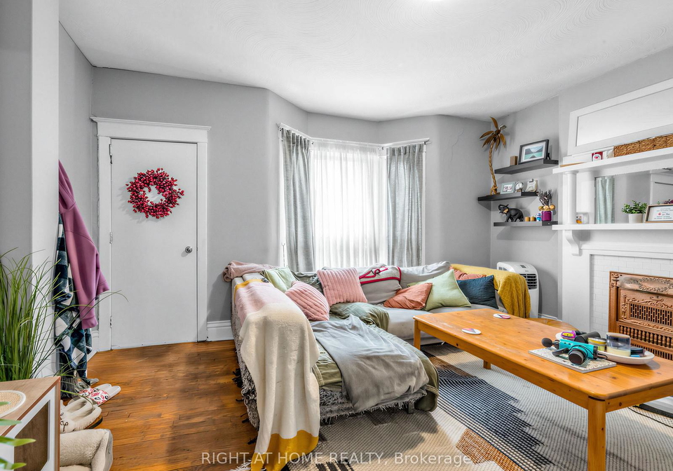 542-crawford-street-toronto-ontario-c12865176