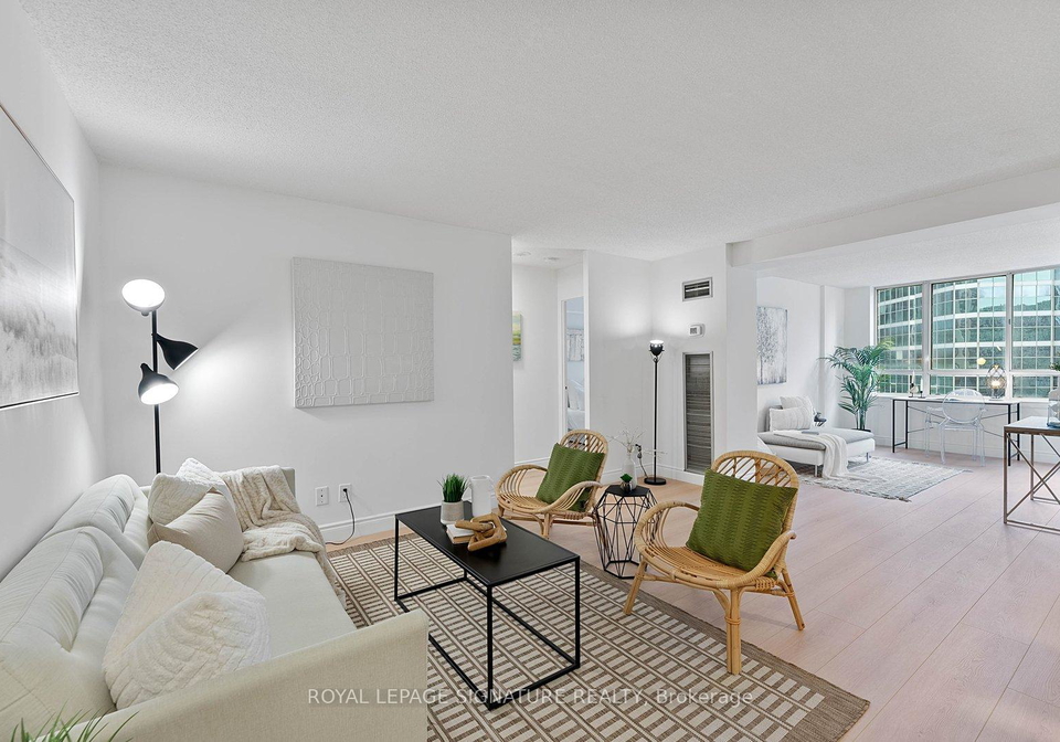 633-bay-street-toronto-ontario-c12865500