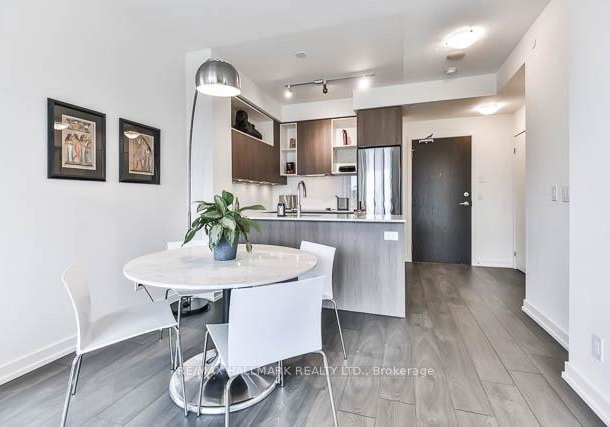 200-sackville-street-toronto-ontario-c12865708