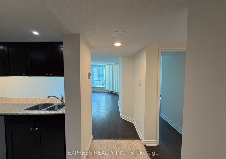 38-elm-street-toronto-ontario-c12865734