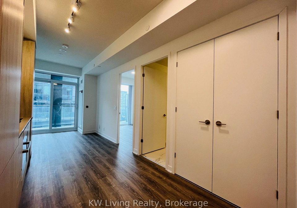 180-front-street-toronto-ontario-c12865778