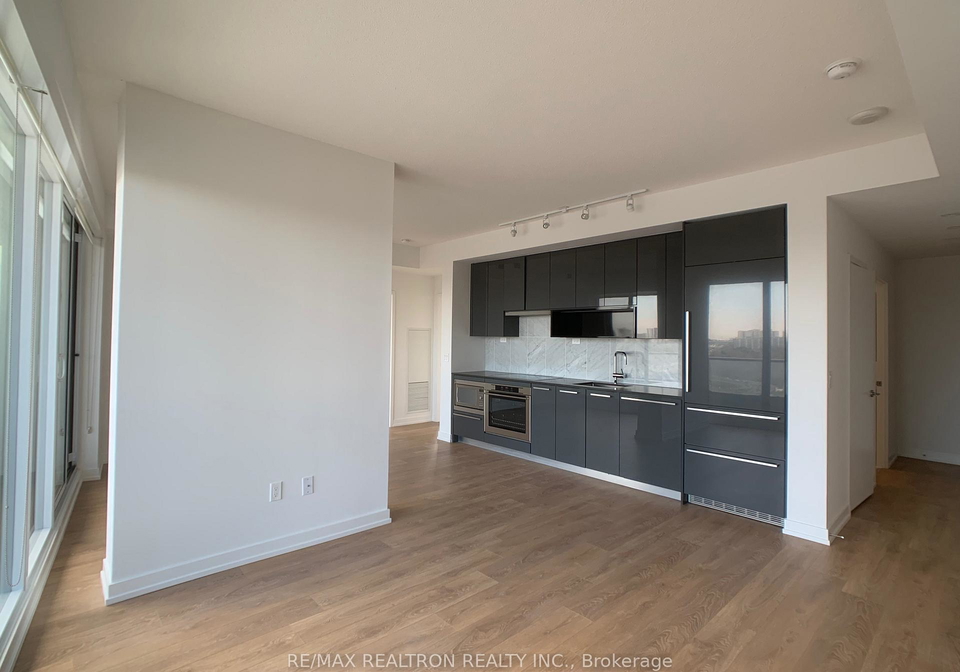 117-mcmahon-drive-north-york-ontario-c12866120
