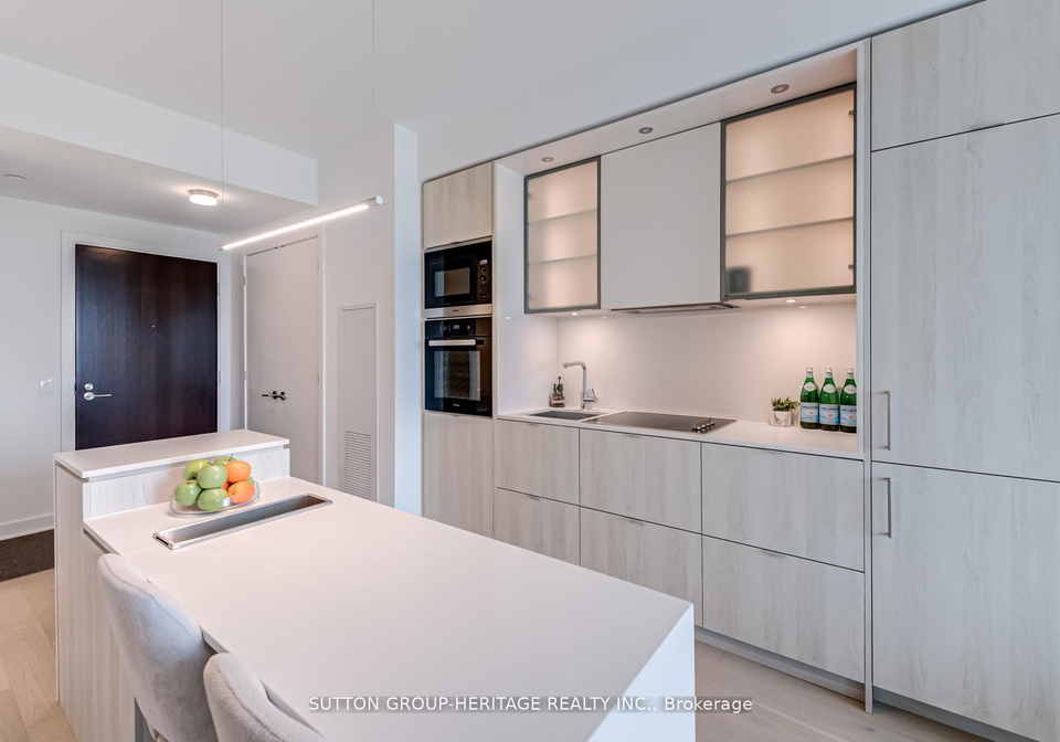 11-yorkville-avenue-toronto-ontario-c12866468