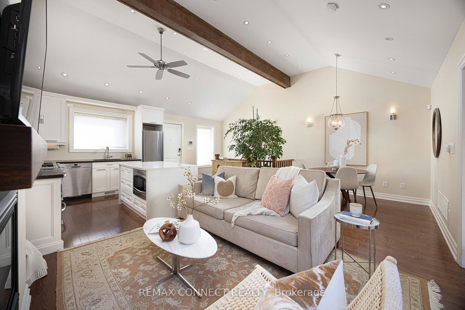 122-robinson-street-toronto-ontario-c12866606