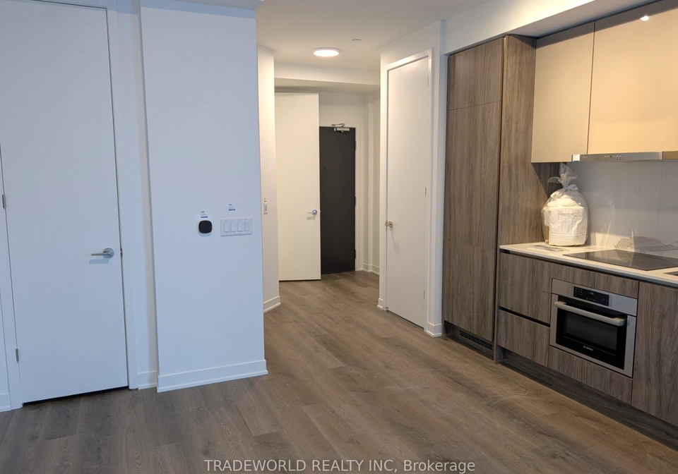 180-front-street-e-toronto-ontario-c12866724