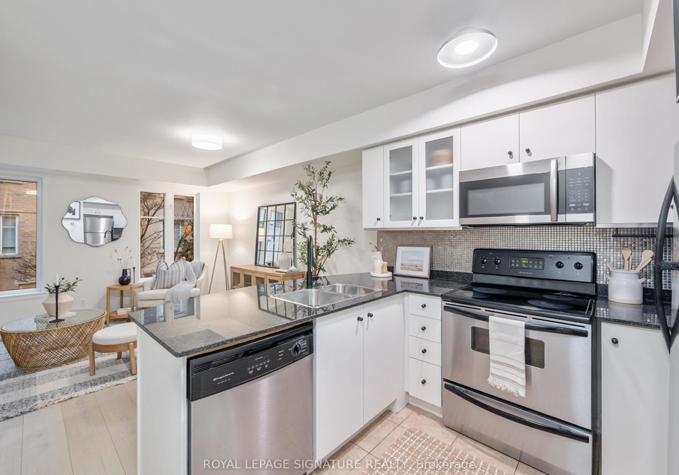 42-western-battery-road-toronto-ontario-c12867016