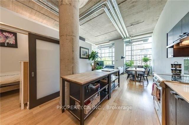 637-lake-shore-boulevard-w-toronto-ontario-c12867342