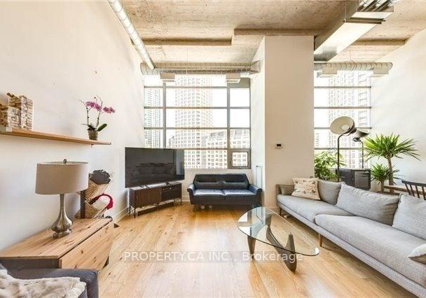 637-lake-shore-boulevard-w-toronto-ontario-c12867342
