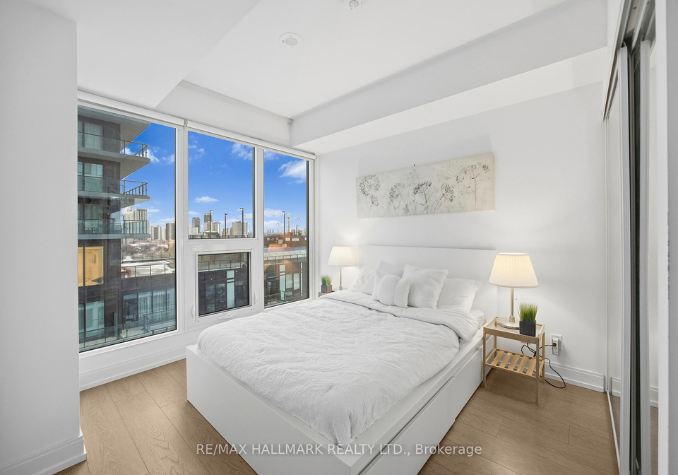 181-dundas-street-e-toronto-ontario-c12867368