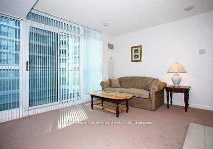 600-fleet-street-toronto-ontario-c12867526