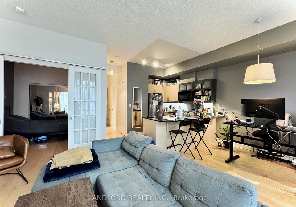 350-wellington-street-w-toronto-ontario-c12867682