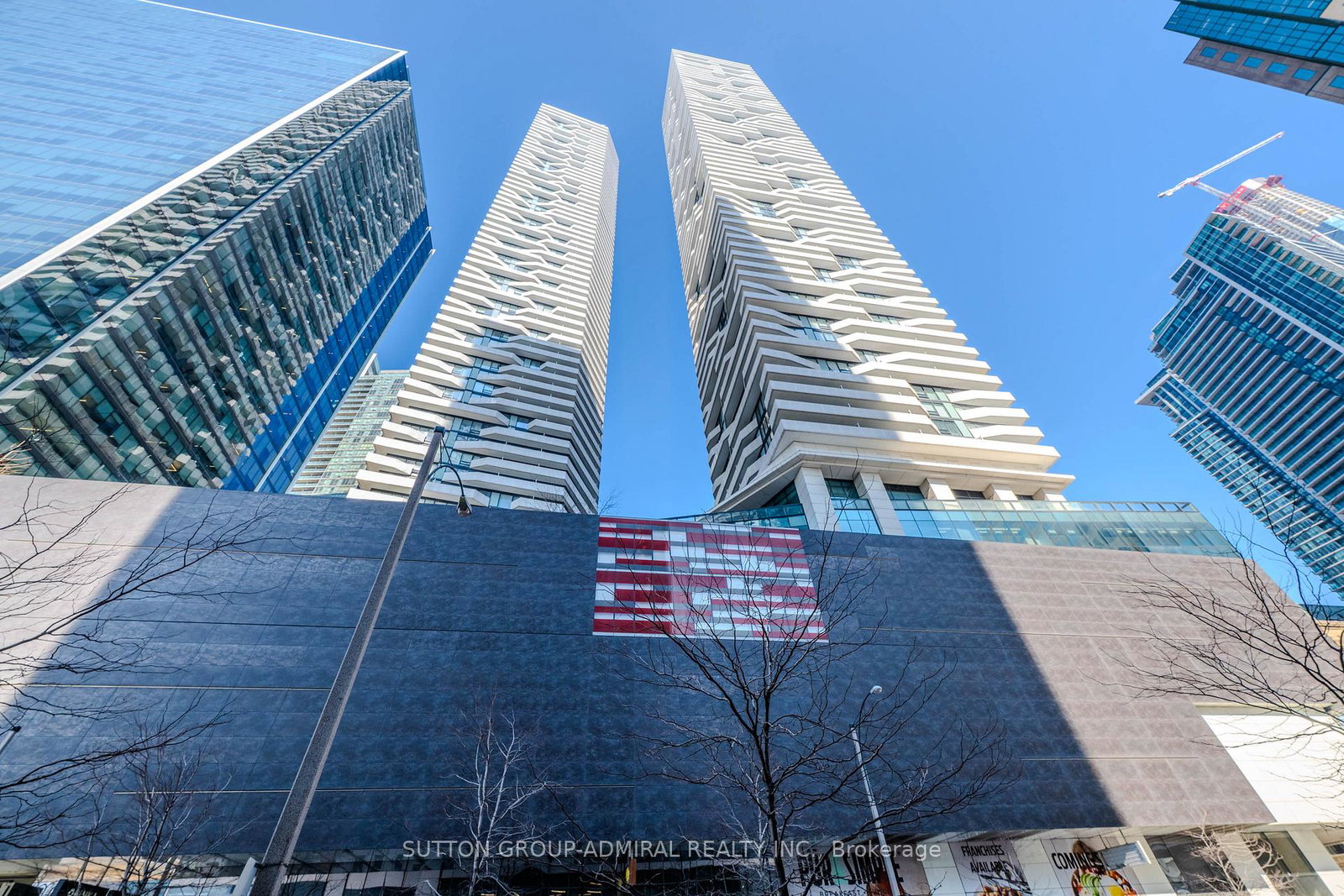 100-harbour-street-toronto-ontario-c12867738