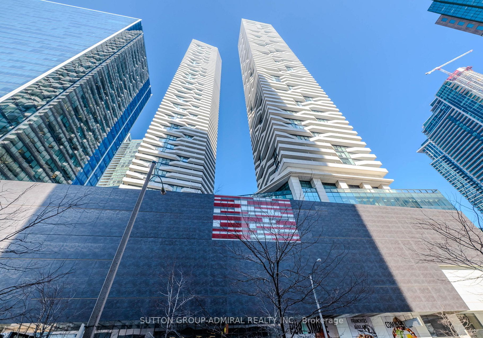 100-harbour-street-toronto-ontario-c12867738