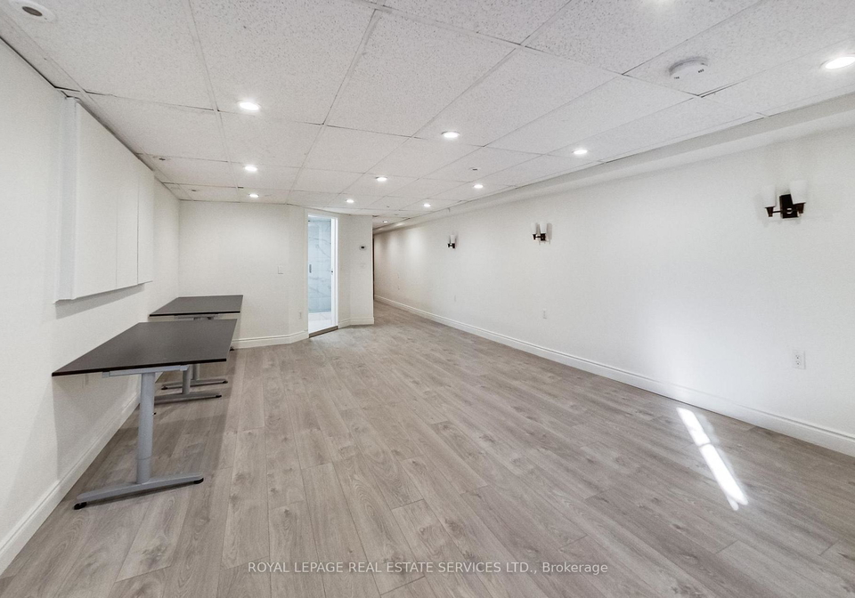 194-carlton-street-toronto-ontario-c12867952