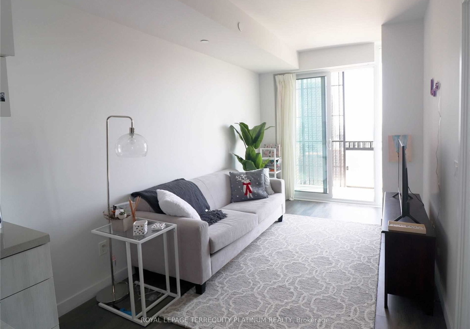 8-eglinton-avenue-e-toronto-ontario-c12867982