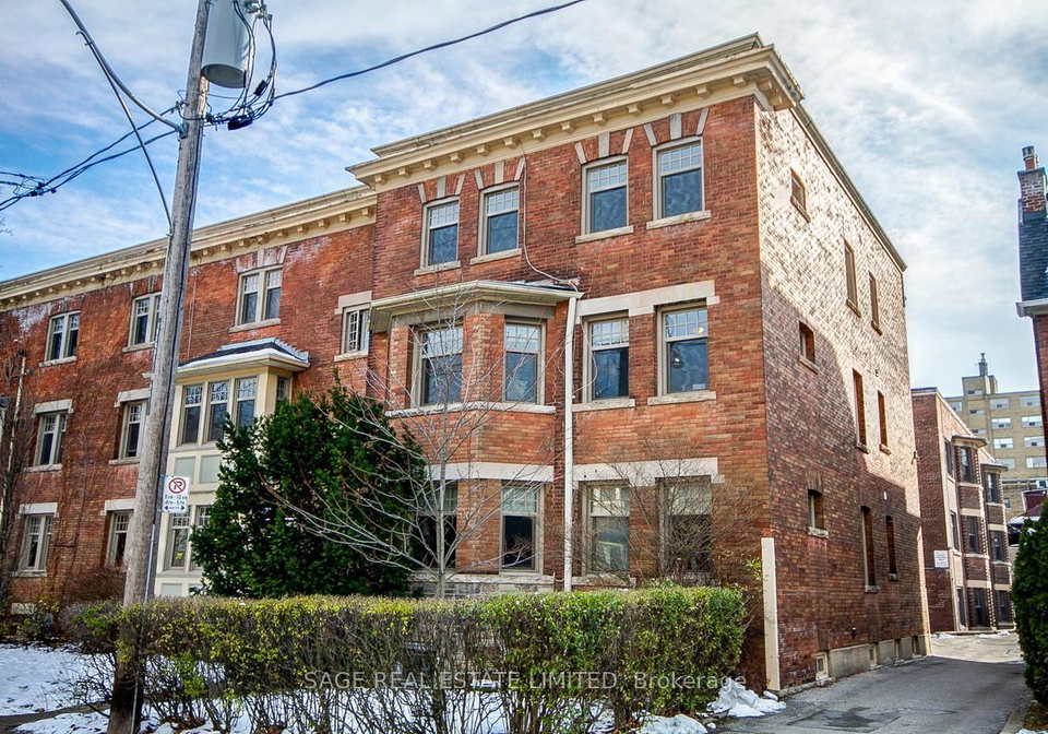 48-lawton-boulevard-toronto-ontario-c12868064